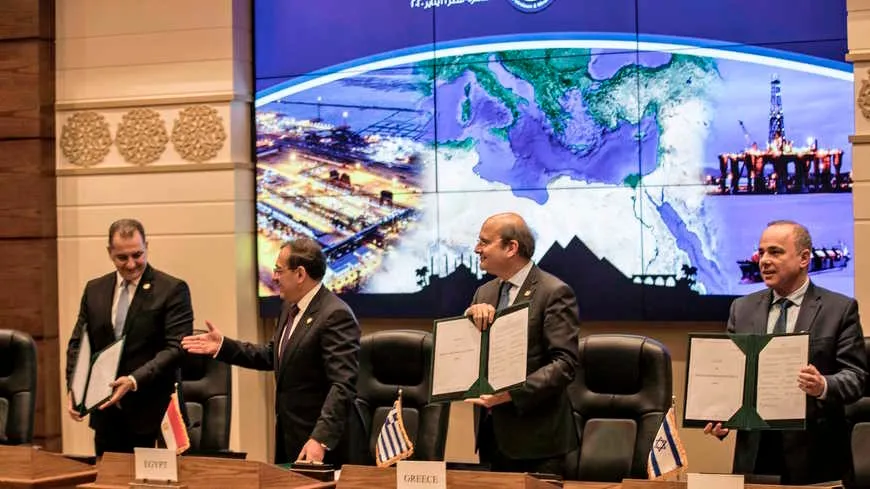 المونيتور: مصر وقبرص تعملان على بناء خط غاز بحري
