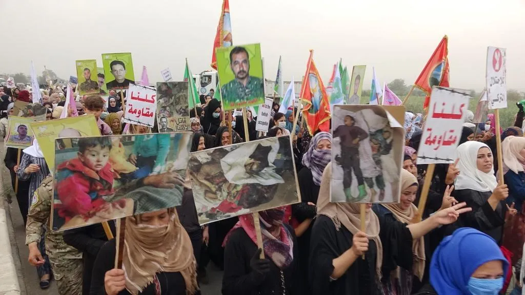 ​​​​​​​خلال التظاهرة.. لنتحد جميعًا ضد الاحتلال التركي
