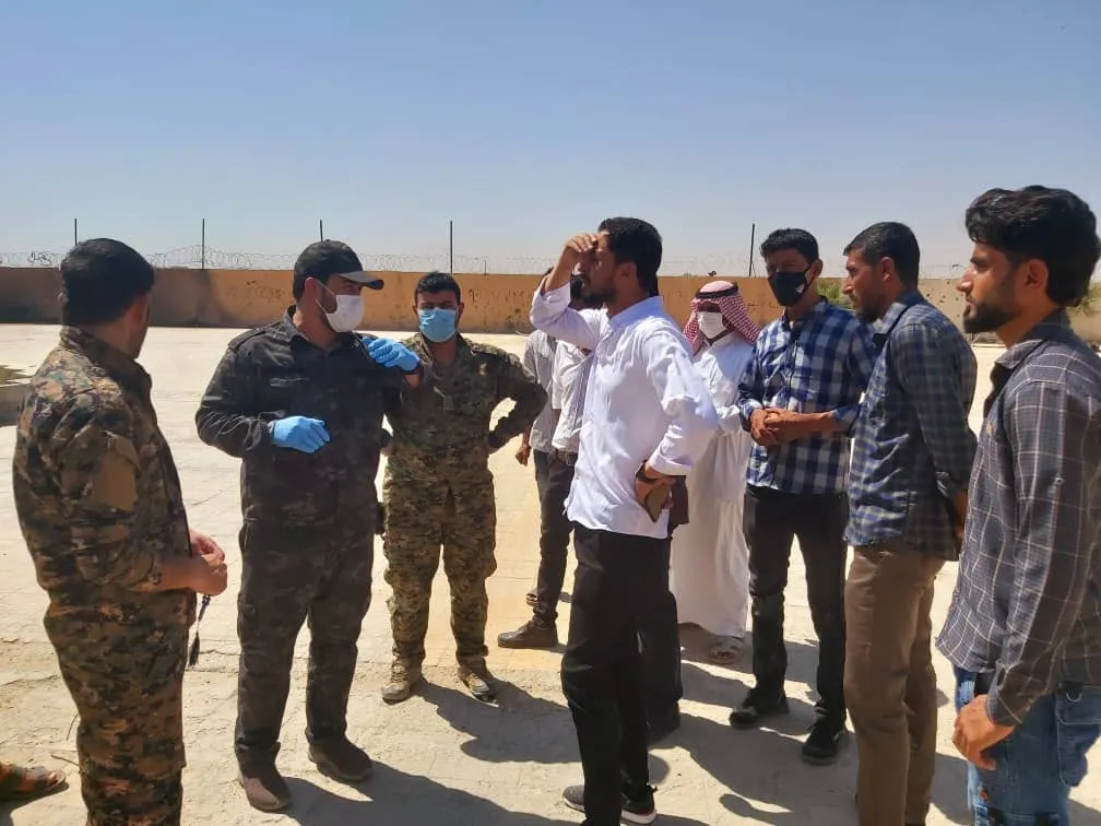 تنفيذاً لقرار القيادة العامة لقسد...مجلس دير الزّور العسكريّ يخلي المدارس ويسلّمها للمُجمّع التربويّ