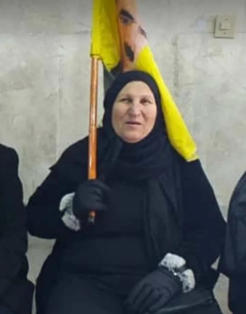 رحيل الشّخصيّة الوطنيّة الأم "كاملة" التي لا ترتدي إلا الأسود