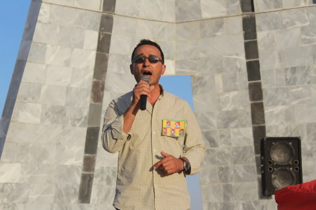 ​​​​​​​تشييع جثمان شهيد ومراسم غيابيّة لتسعة آخرين في كوباني