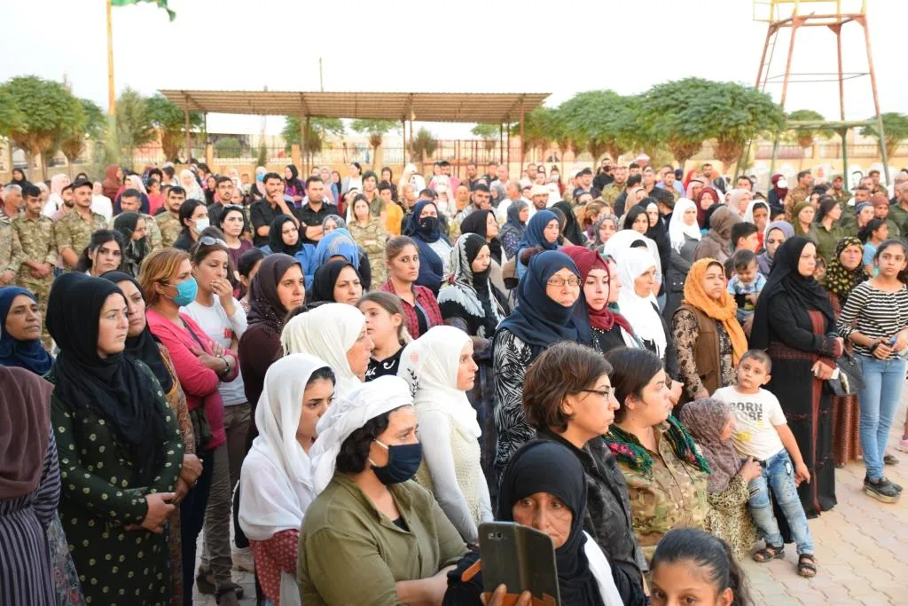 ​​​​​​​أهالي الحسكة يشيّعون جثمان الشّهيد تيسير الدلّي إلى مثواه الأخير