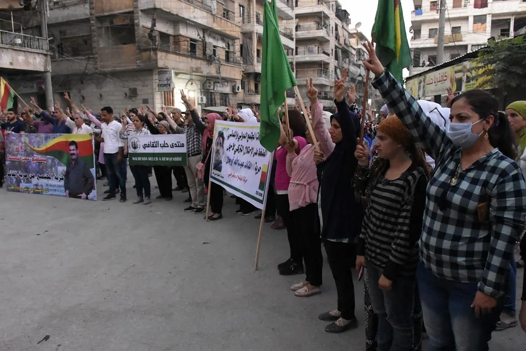 أهالي حلب ينتفضون ضدّ العزلة على القائد عبد الله أوجلان