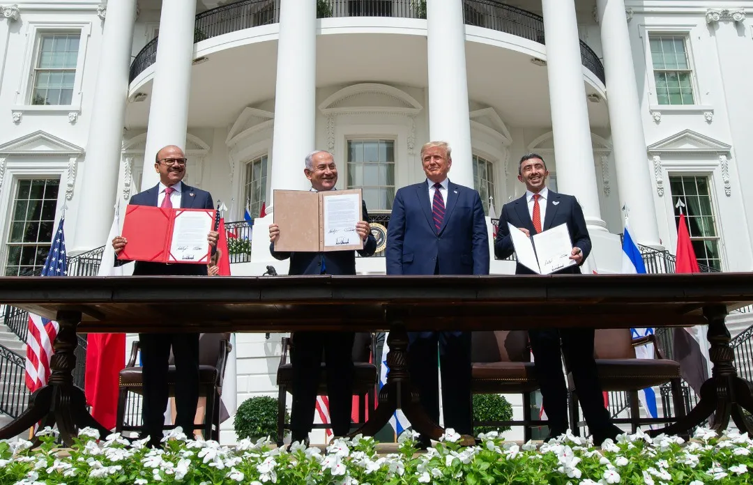 ​​​​​​​استطلاع للرأي.. العراقيون يؤيدون التطبيع مع إسرائيل