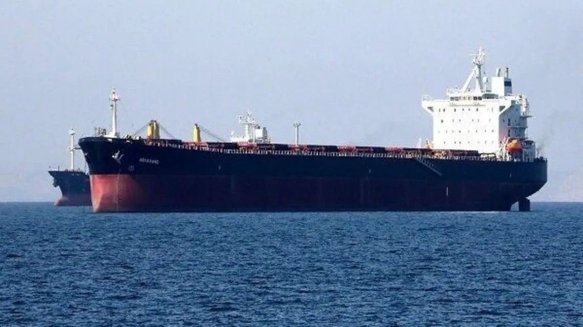 إيران في خرق جديد للعقوبات تُصدّر 1.2مليون برميل من النفط
