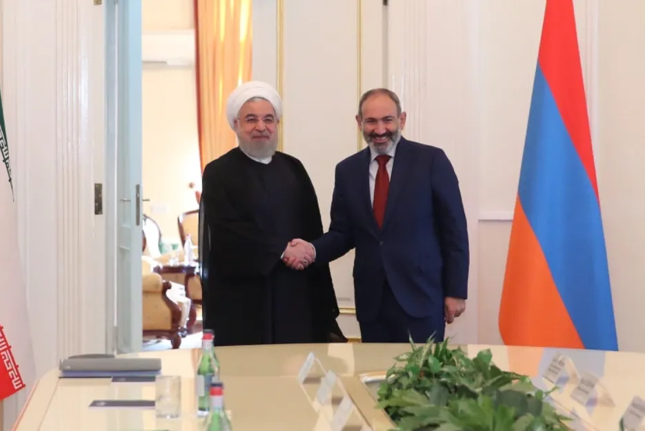 ​​​​​​​الصراع الأرمني الأذربيجاني ينعكس على النظام الإيراني.. والخيارات محدودة