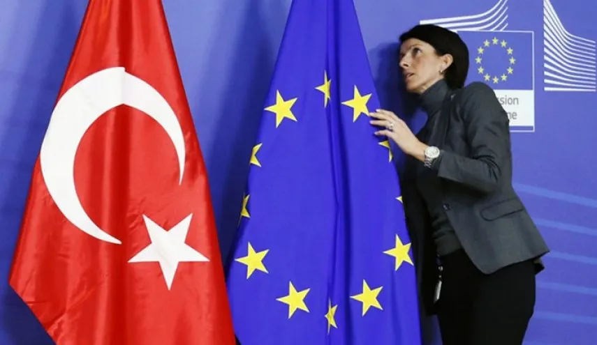 ​​​​​​​صحيفة: خمسة دول عارضت فرض عقوبات على تركيا خوفًا من استخدامها لورقة اللاجئين