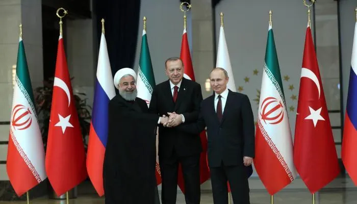 صحيفة: تركيا وإيران وروسيا يستفيدون من أزمة أذربيجان وأرمينيا