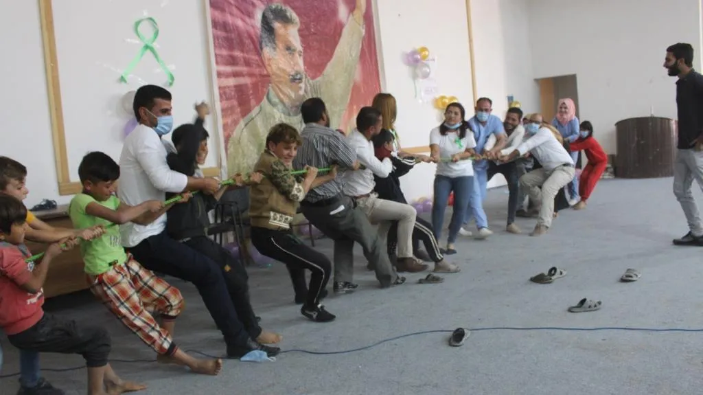 ​​​​​​​فرق الدعم النفسيّ تقدّم عروضاً ترفيهية للأطفال في ناحية تل حميس