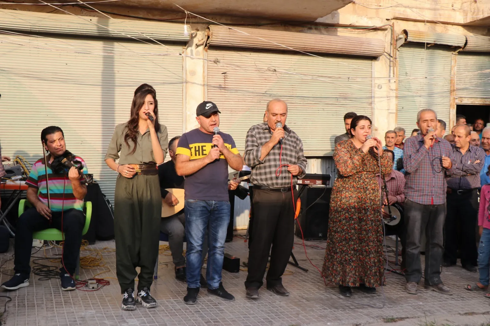 مؤتمر ستار يفتتح معرضاً لكتب القائد أوجلان في حلب