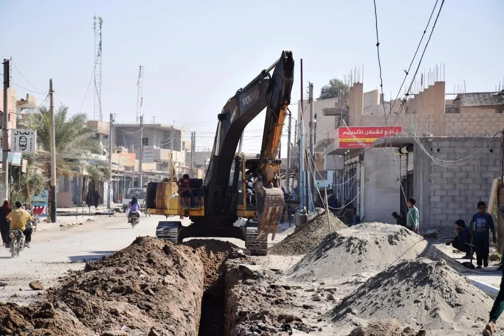 ​​​​​​​بلدية هجين تطلق مشاريع خدمية وانتهاء المرحلة الأولى من بناء المشفى العام