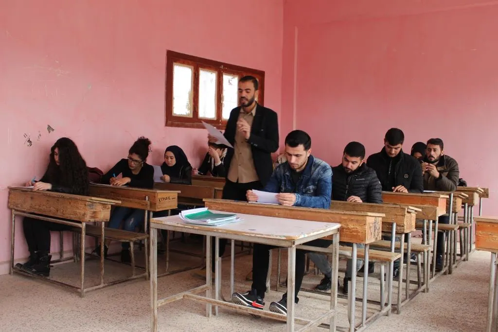 ​​​​​​​60 معلمـ/ـة ينهون المرحلة الثانية من  اللغة الكردية