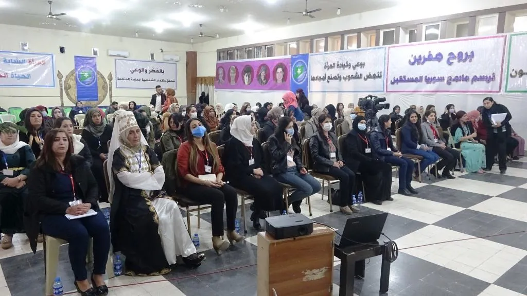 ​​​​​​​انعقاد المؤتمر التأسيسي الأول لمجلس المرأة في حزب سوريا المستقبل في الطبقة