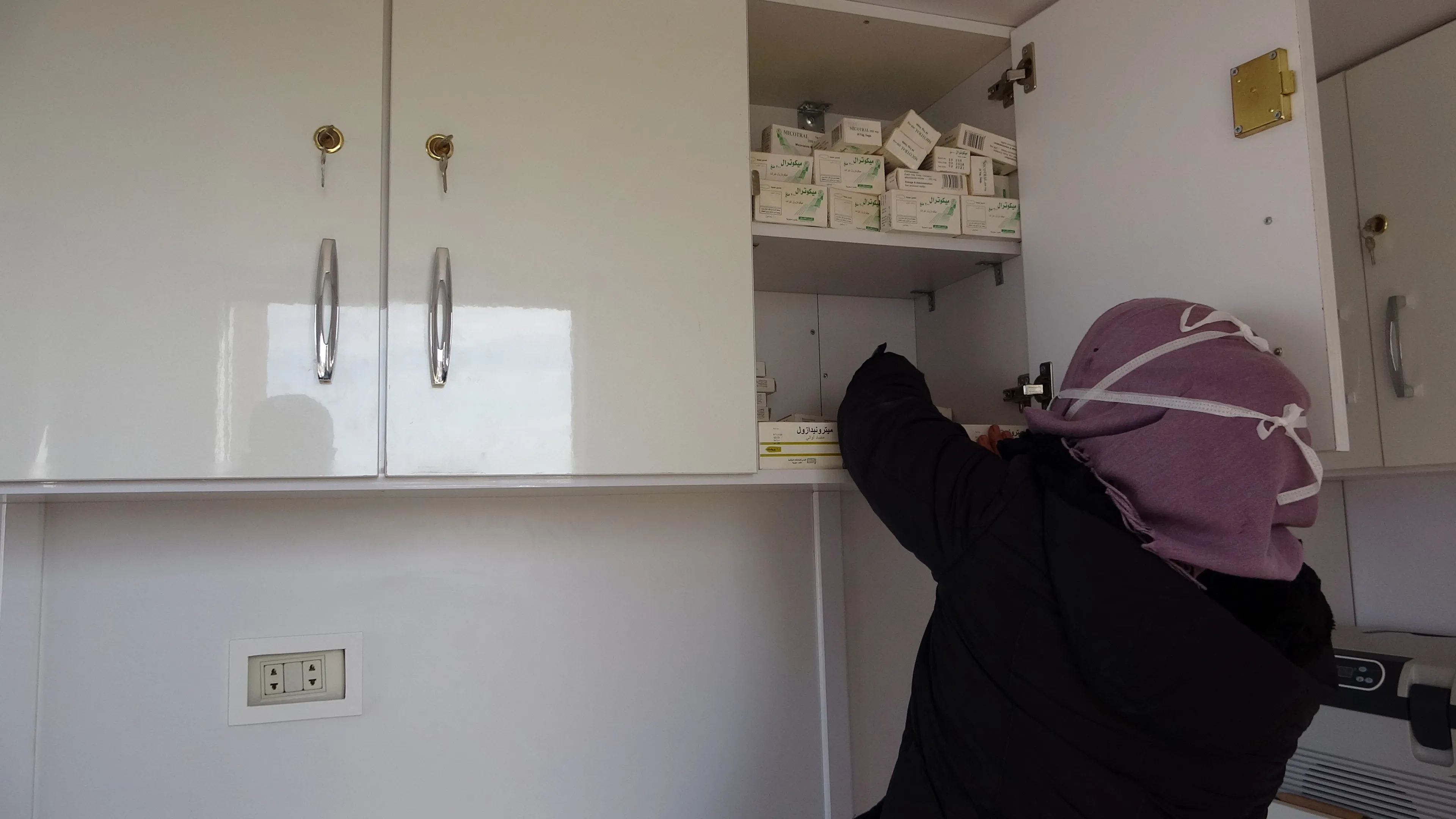 عيادة آري المتنقّلة تبدأ جولتها الأولى في قرى منطقة برآف