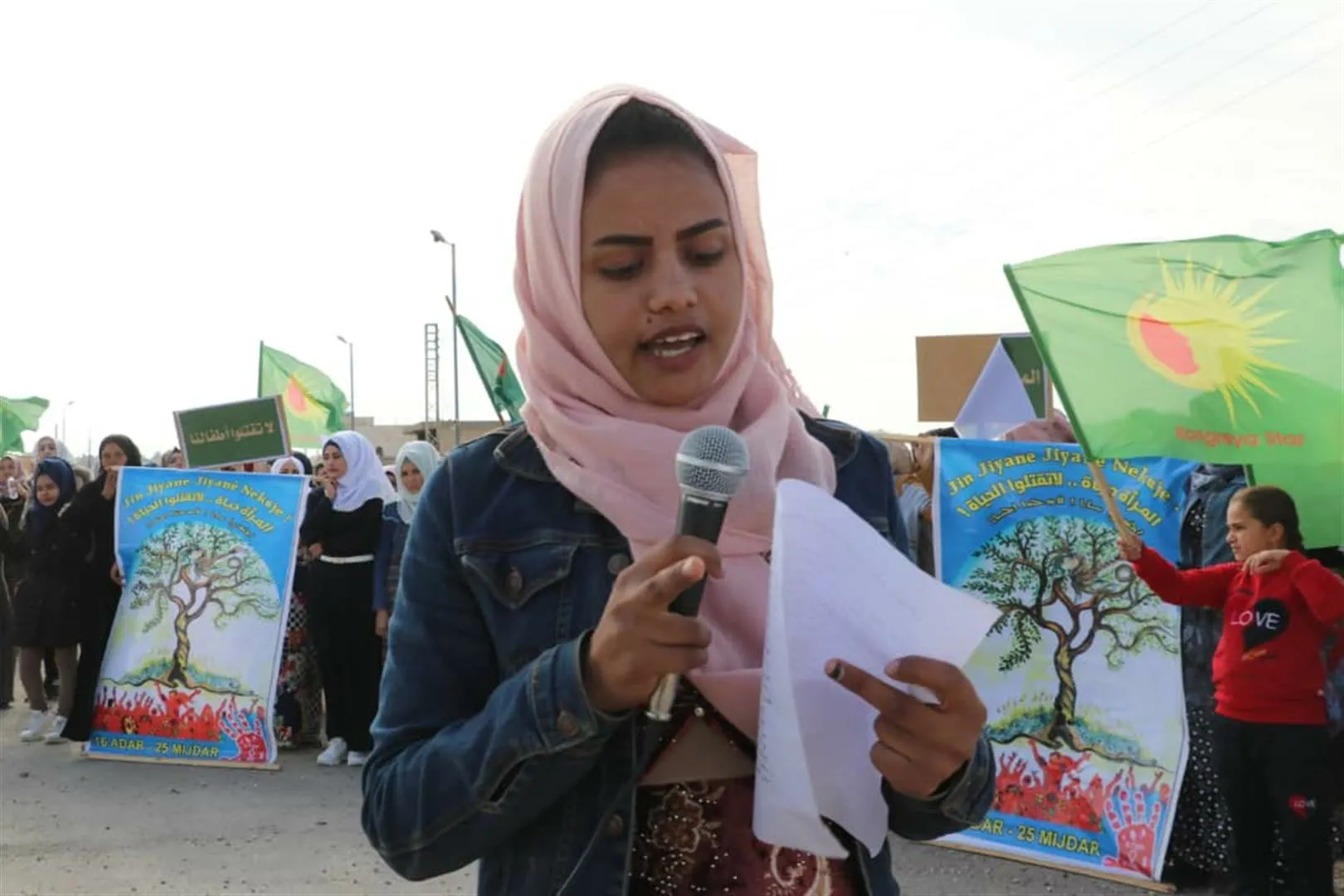 ​​​​​​​بصوت آلاف النساء.. 'لا للاحتلال والإبادة، معاً نحمي المرأة والحياة'