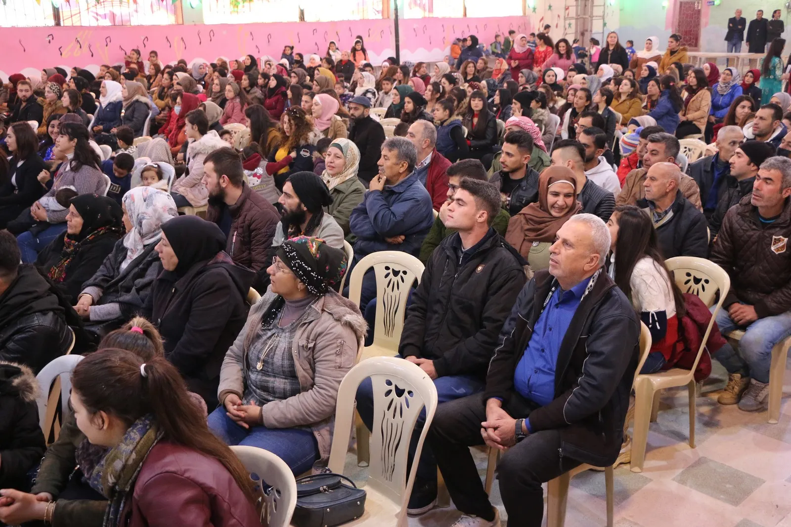 ​​​​​​​KPC توزيع 86 شهادة للغة الكردية على الطلبة في حلب
