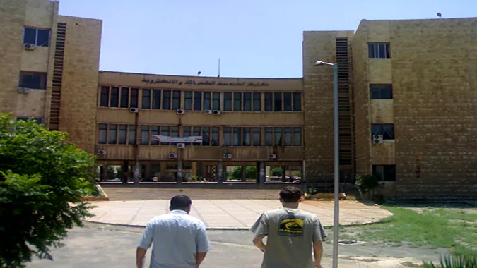 ​​​​​​​خيارات الرشوة والابتزاز مفروضة على طلبة الجامعات السورية لاستكمال تعليمهم