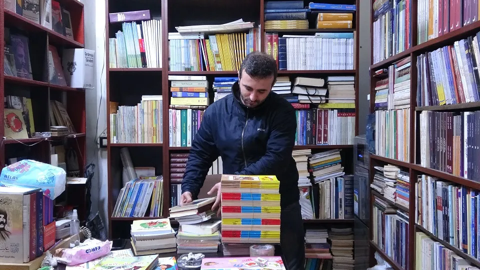 زيادة الإقبال على القراءة في ديرك في ظل توفر المكتبات والمطابع