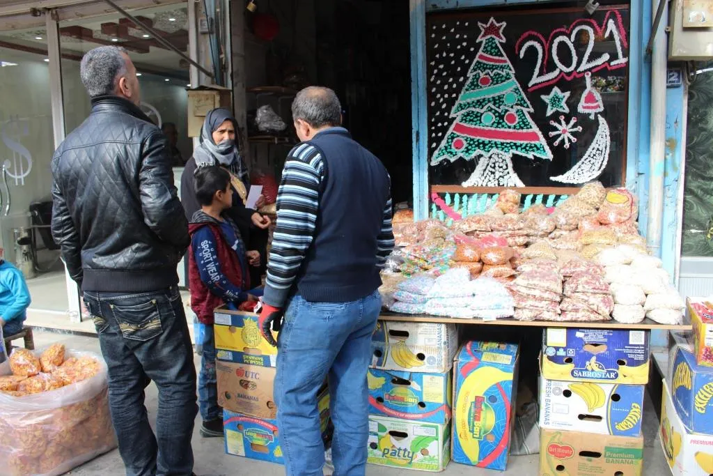 آمال وأمنيات للعام الجديد....الأمن والأمان وخروج الاحتلال جلّ ما يتمناه المواطنون