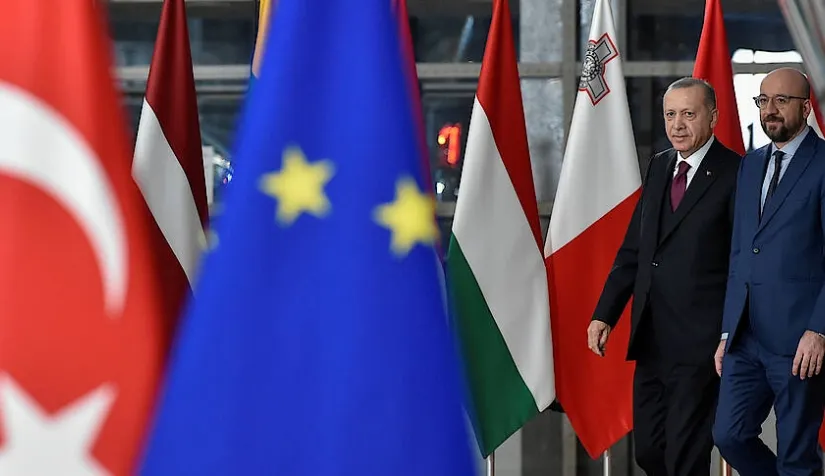 صحيفة: خلافات الناتو والاتحاد الأوروبي بخصوص تركيا تزيد من غطرسة أردوغان