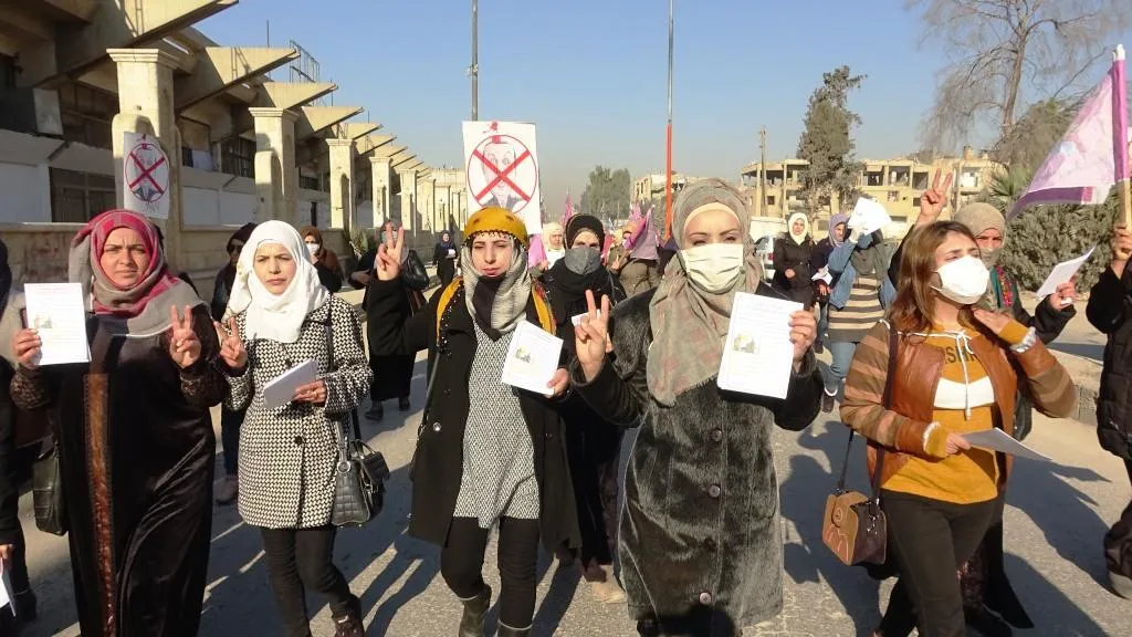 ​​​​​​​إدارة المرأة في الرقة تدعو الأهالي إلى الانتفاض في وجه الاحتلال التركي
