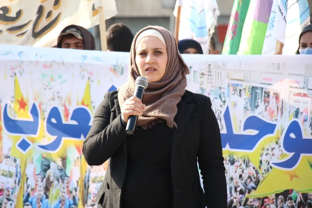 أهالي منبج: نقول للعالم أجمع لا للاحتلال التركي على الأراضي السورية