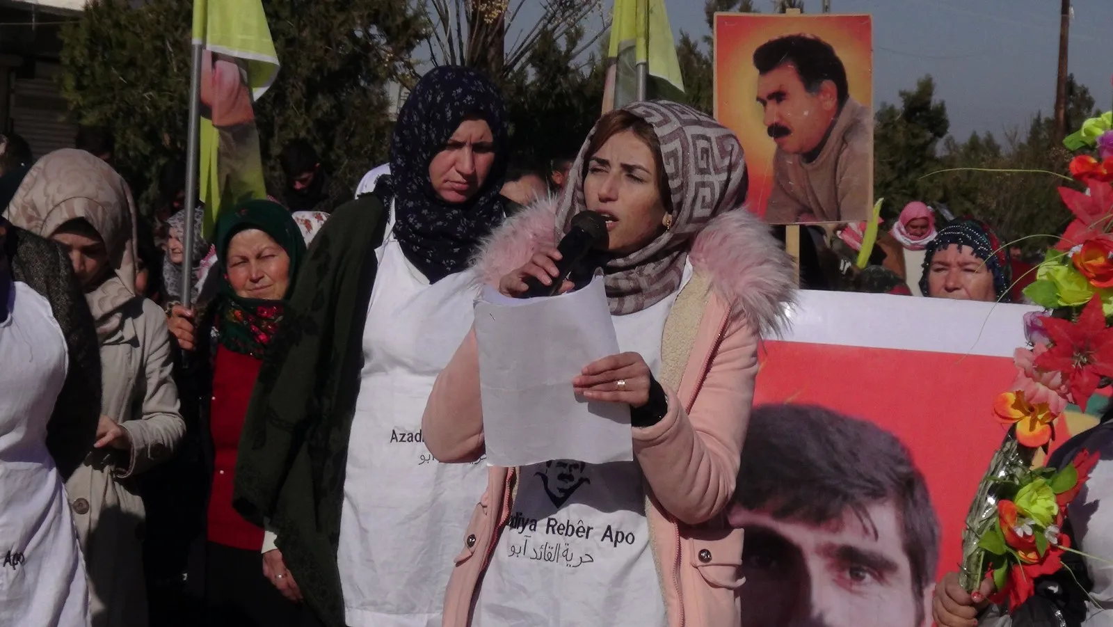 ​​​​​​​دعماً لمقاومة المضربين عن الطعام.. تظاهرتان في الشهباء وكوباني