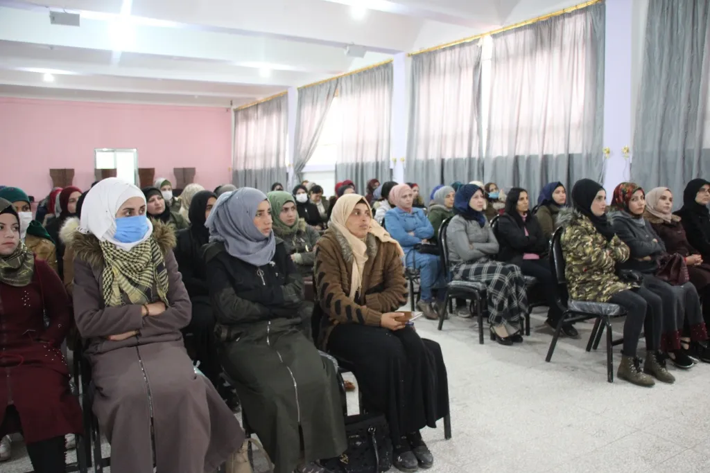 ​​​​​​​العنف السياسي يسلب حق المرأة في التعبير عن رأيها