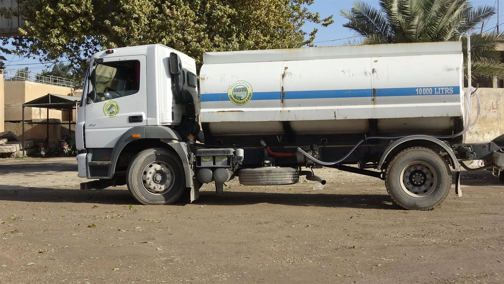 شمال وشرق سوريا تقدم صهاريج المياه لمليون نسمة حرمتهم تركيا مياه الشرب