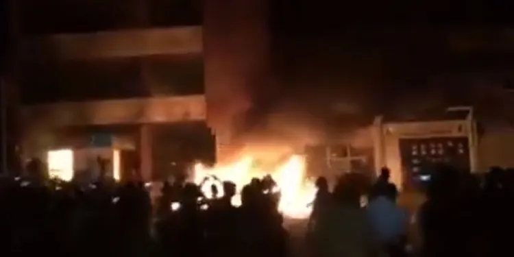 ​​​​​​​محتجّون يحرقون مقرّات للحزب الدّيمقراطيّ الكردستانيّ في السّليمانيّة