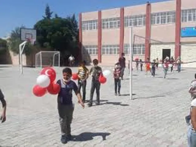 سياسة تتريك وسط صمت دولي وعربي تفتح الباب أمام تغيير ديموغرافي في سوريا