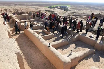 في معرضٍ تراثي لجنة الثقافة بالحسكة تُكرّم الفنان العالمي حسن عساف