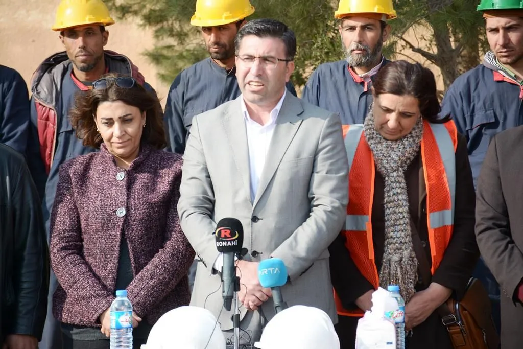 ​​​​​​​بمؤتمر صحفي الإدارة الذاتية تعلن عن بدأ مشروع استجرار مياه الفرات