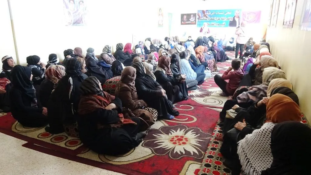 ​​​​​​​نساء الرقة يختتمن حملة الإضراب بإلقاء البيان الختامي