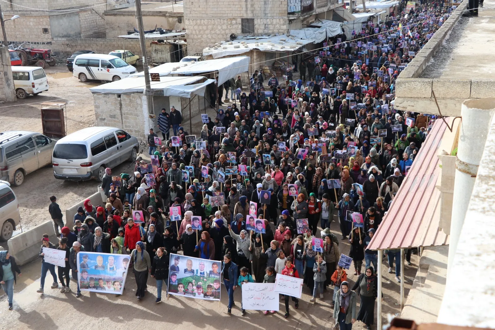 ​​​​​​​مظاهرة حاشدة في تل رفعت تنديداً بالقصف والمجازر التركية