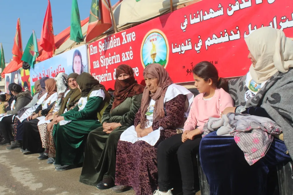 لليوم الخامس.. استمرار فعاليّات خيمة الإضراب عن الطّعام في كوباني