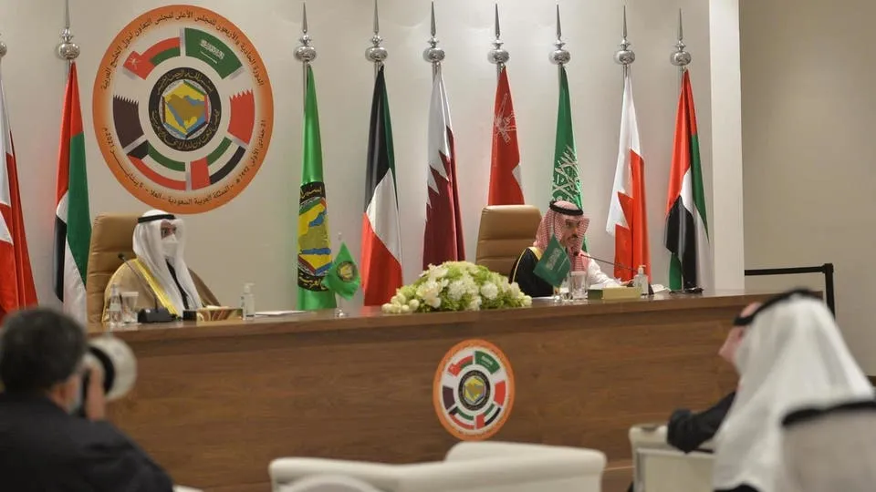 مجلس التعاون الخليجي: يدين التدخلات الأجنبية في الدول العربية ويرفض التغيير الديمغرافي في سوريا  