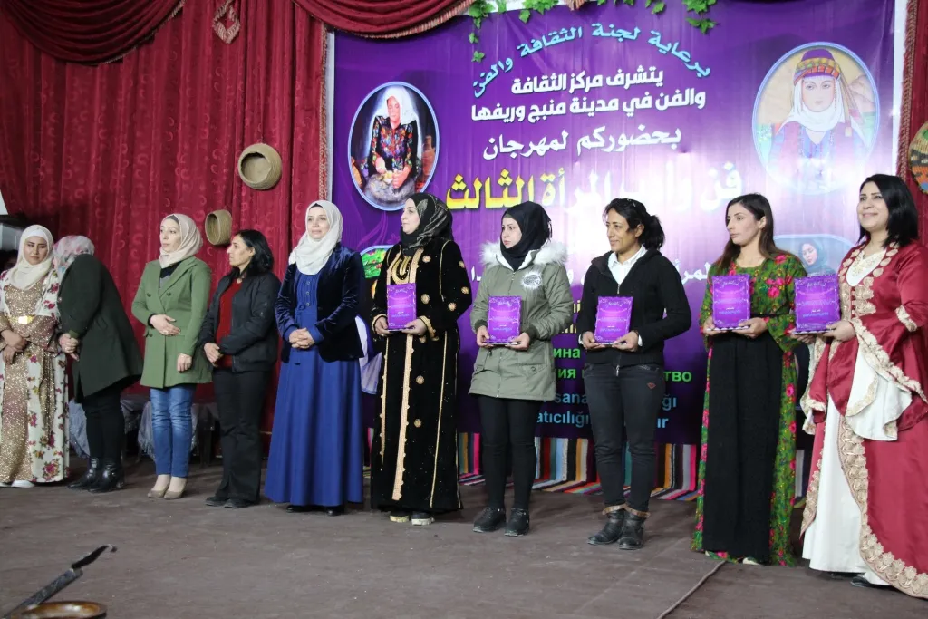 ​​​​​​​منبج.. اختتام "مهرجان فن وأدب المرأة الثالث" بتكريم المشاركين