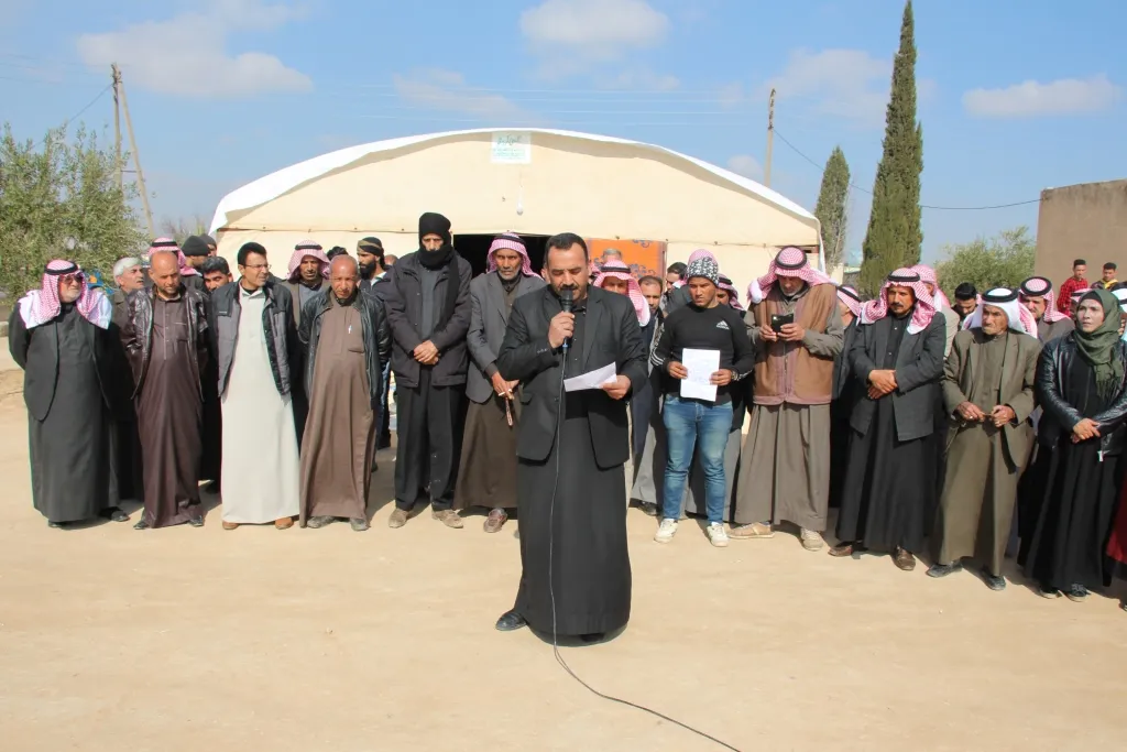 ​​​​​​​أهالي بلدة تل حوذان يستنكرون مقتل 3 شبان على يد قوات حكومة دمشق