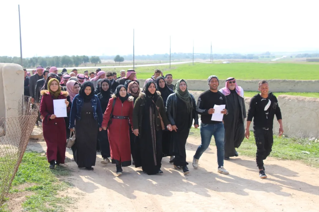 ​​​​​​​أهالي بلدة تل حوذان يستنكرون مقتل 3 شبان على يد قوات حكومة دمشق