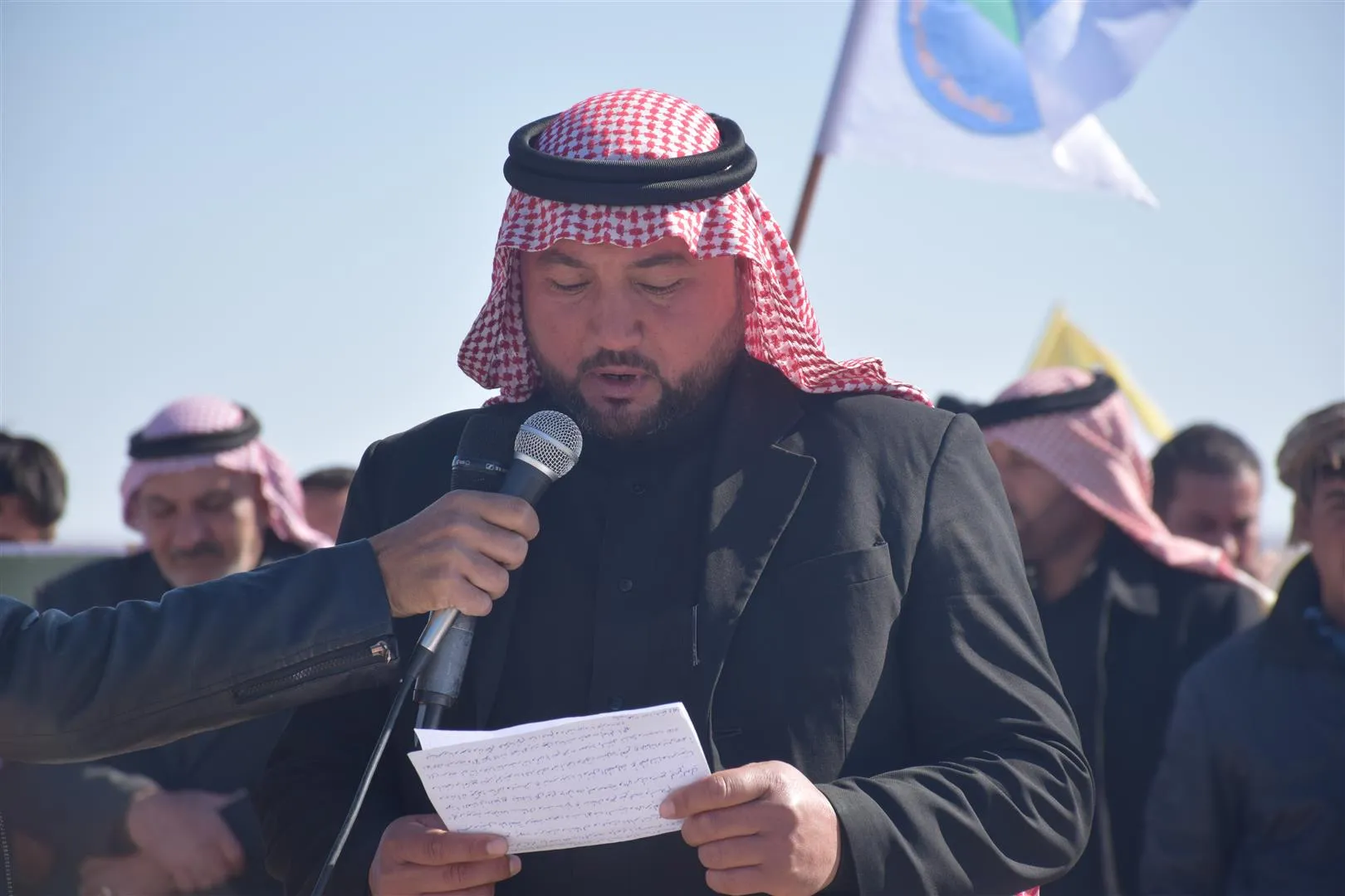​​​​​​​متظاهرون ينددون بالتهديدات التركية ويعتبرونها اعتداء على وحدة الشعوب