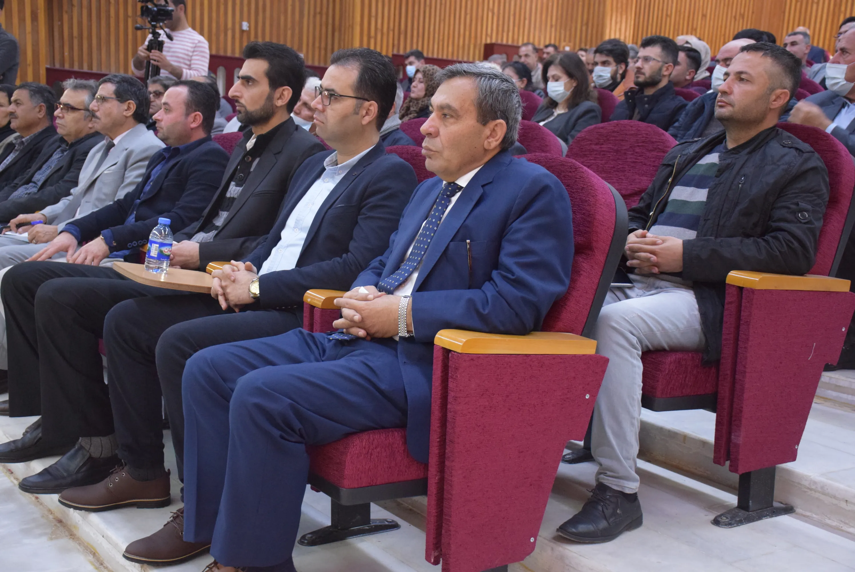 ندوة في قامشلو عن أهمّية المشاريع الصّغيرة والمتوسّطة وطرق إنجاحها