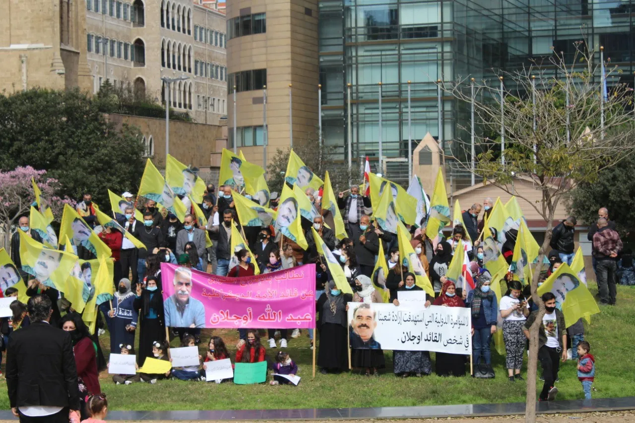 ​​​​​​​الجالية الكرديّة من أمام مفوضية الأمم المتحدة في لبنان تطالب بحرية أوجلان