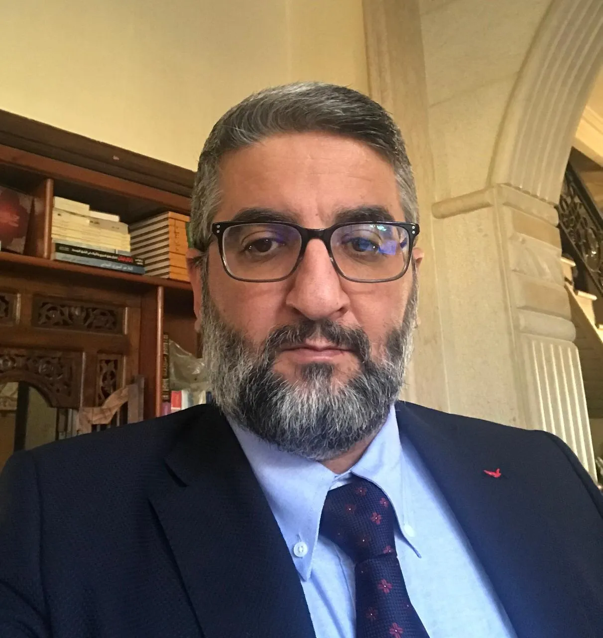 كاتب لبناني: المبادرة العربية لحرية أوجلان تهدف للتعريف بفكره الداعي للحرية