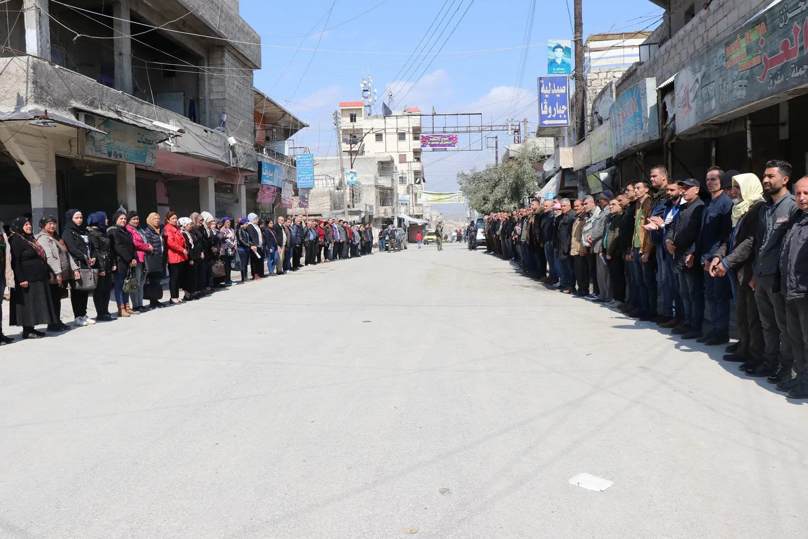 أهالي شمال وشرق سوريا وحلب يستذكرون شهداء حلبجة