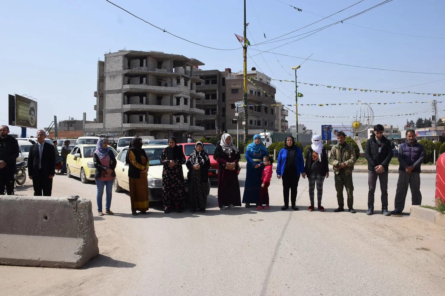أهالي شمال وشرق سوريا وحلب يستذكرون شهداء حلبجة