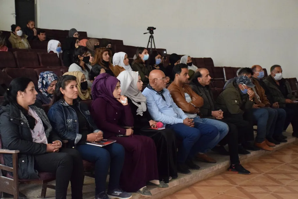 خلال محاضرات: ميلاد القائد ميلاد الإنسانية جمعاء