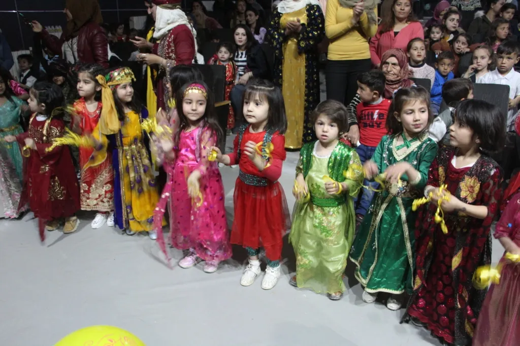 ​​​​​​​احتفالية لأطفال كوباني استقبالًا لعيد نوروز