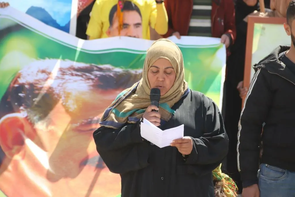 ​​​​​​​الآلاف من أهالي مقاطعة الحسكة والرقة يخرجون تنديدًا باحتلال عفرين