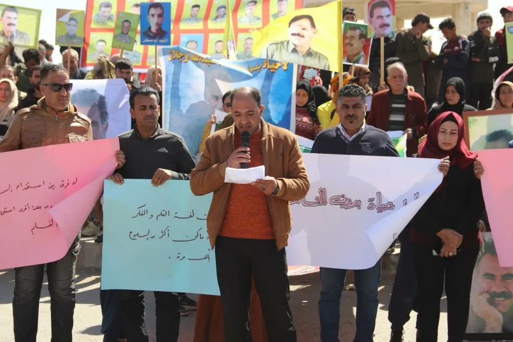 ​​​​​​​الآلاف من أهالي مقاطعة الحسكة والرقة يخرجون تنديدًا باحتلال عفرين